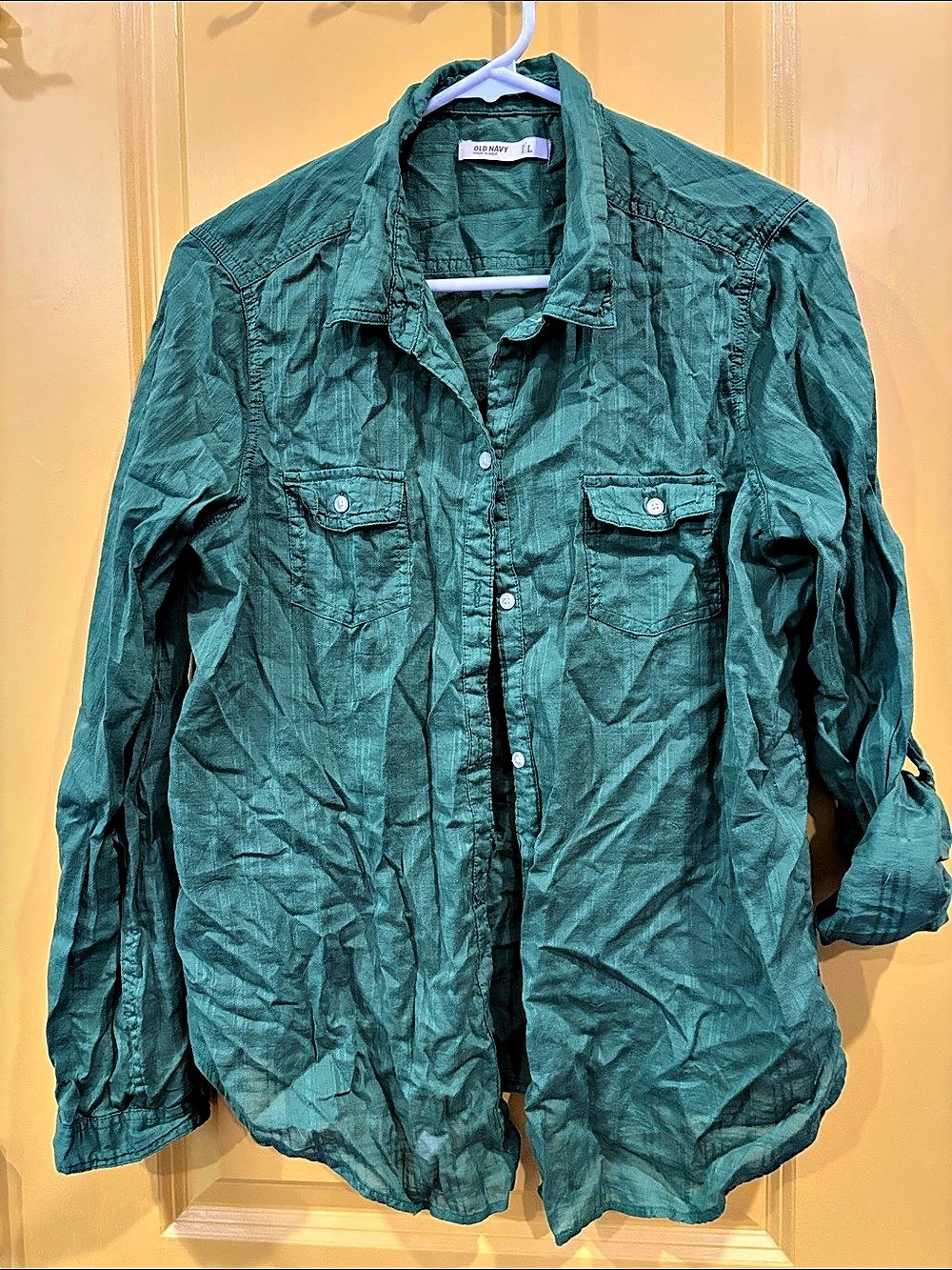 Old Navy Cotton Button Down Shirt in Green Large Like New